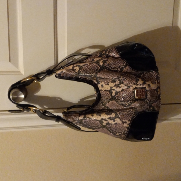 Dooney & Bourke Niki Bag - Picture 3 of 16